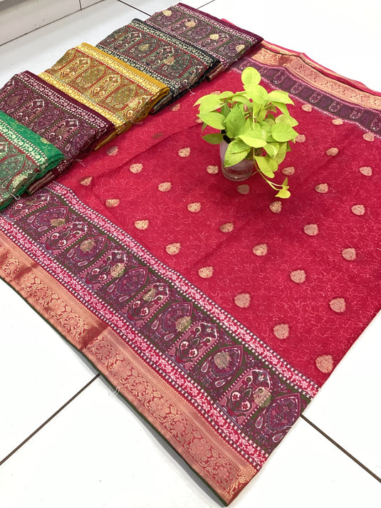 Lightweight daily wear sarees in floral print