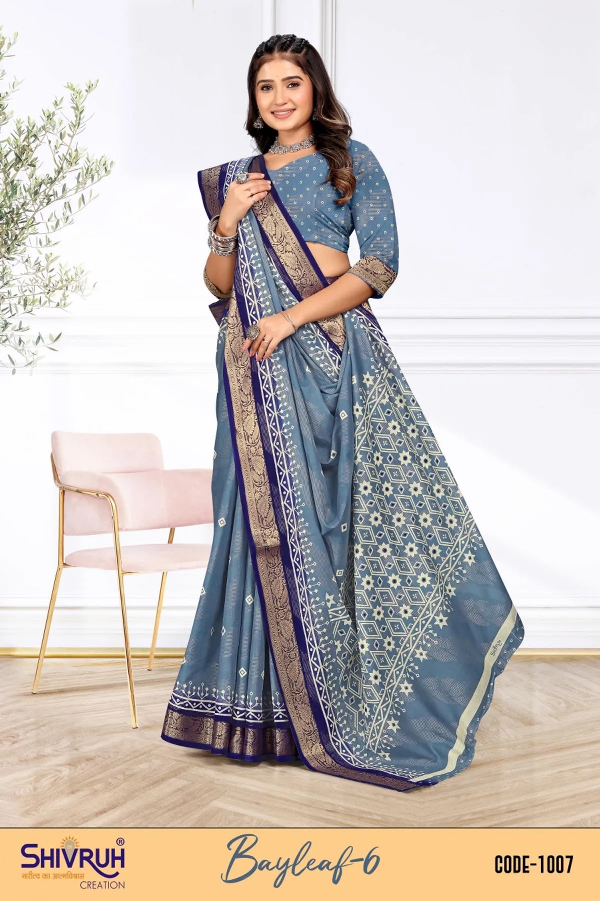 Lehariya saree with mirror embellishments