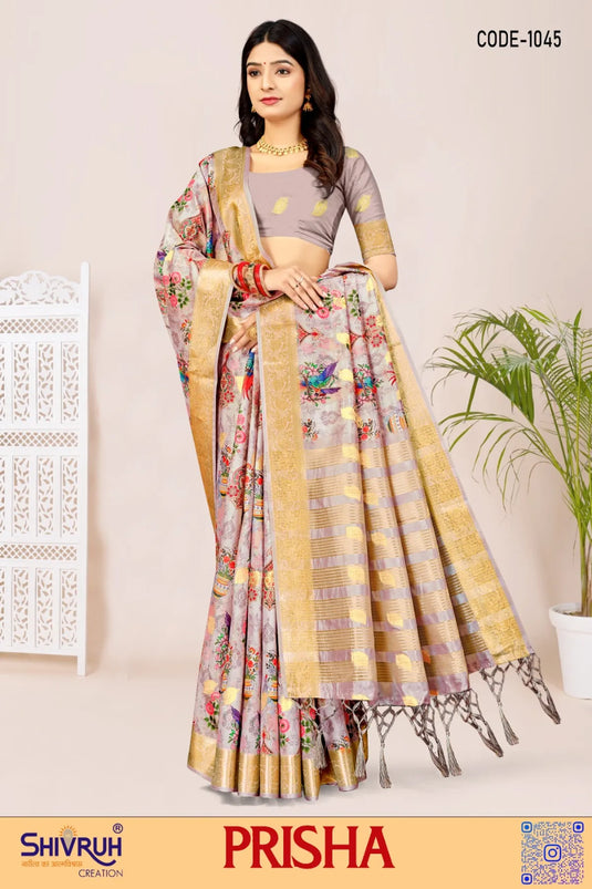 Leheriya saree with contrast border and tassels