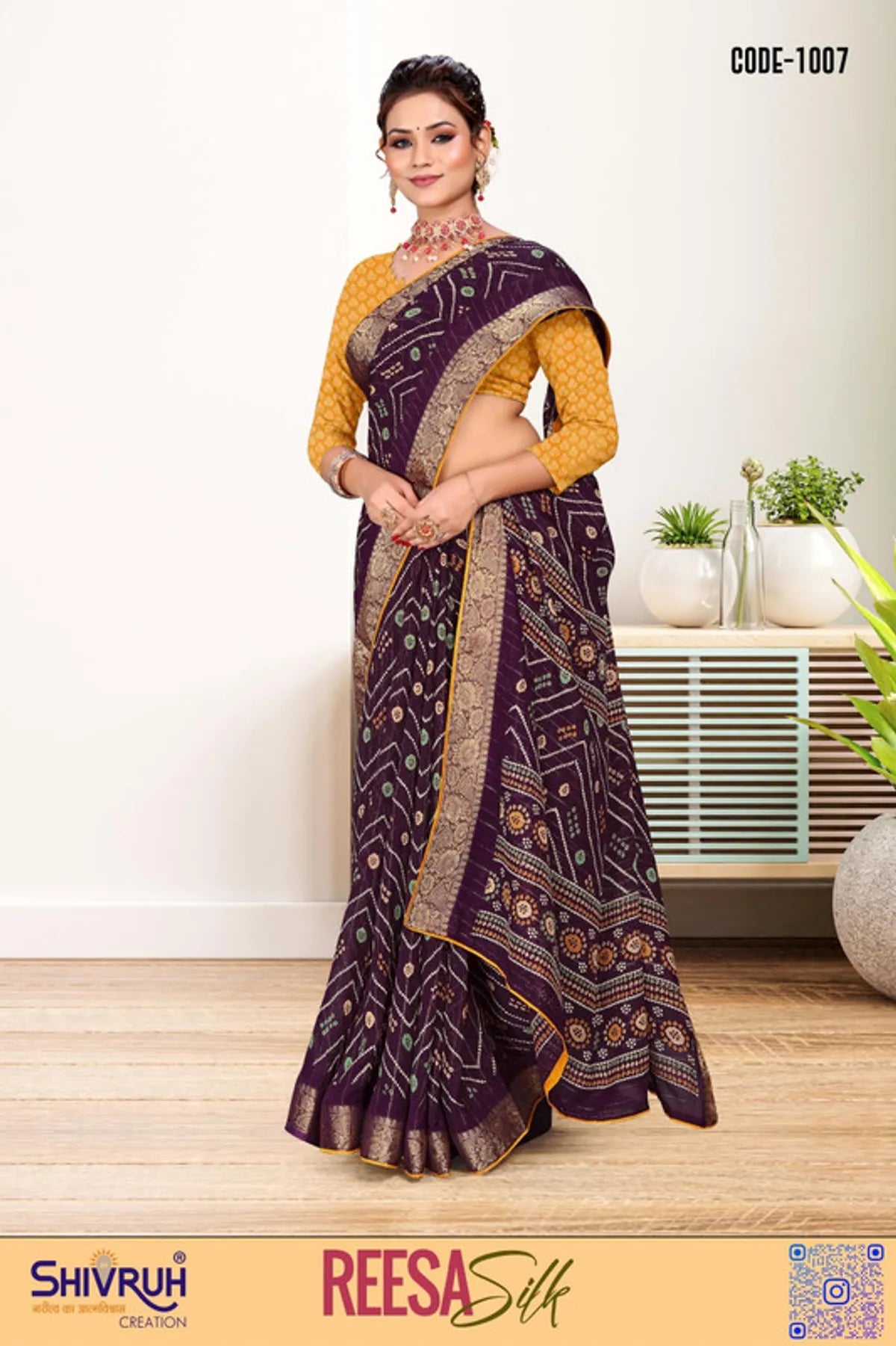 Saree blouse set including embellished blouse piece