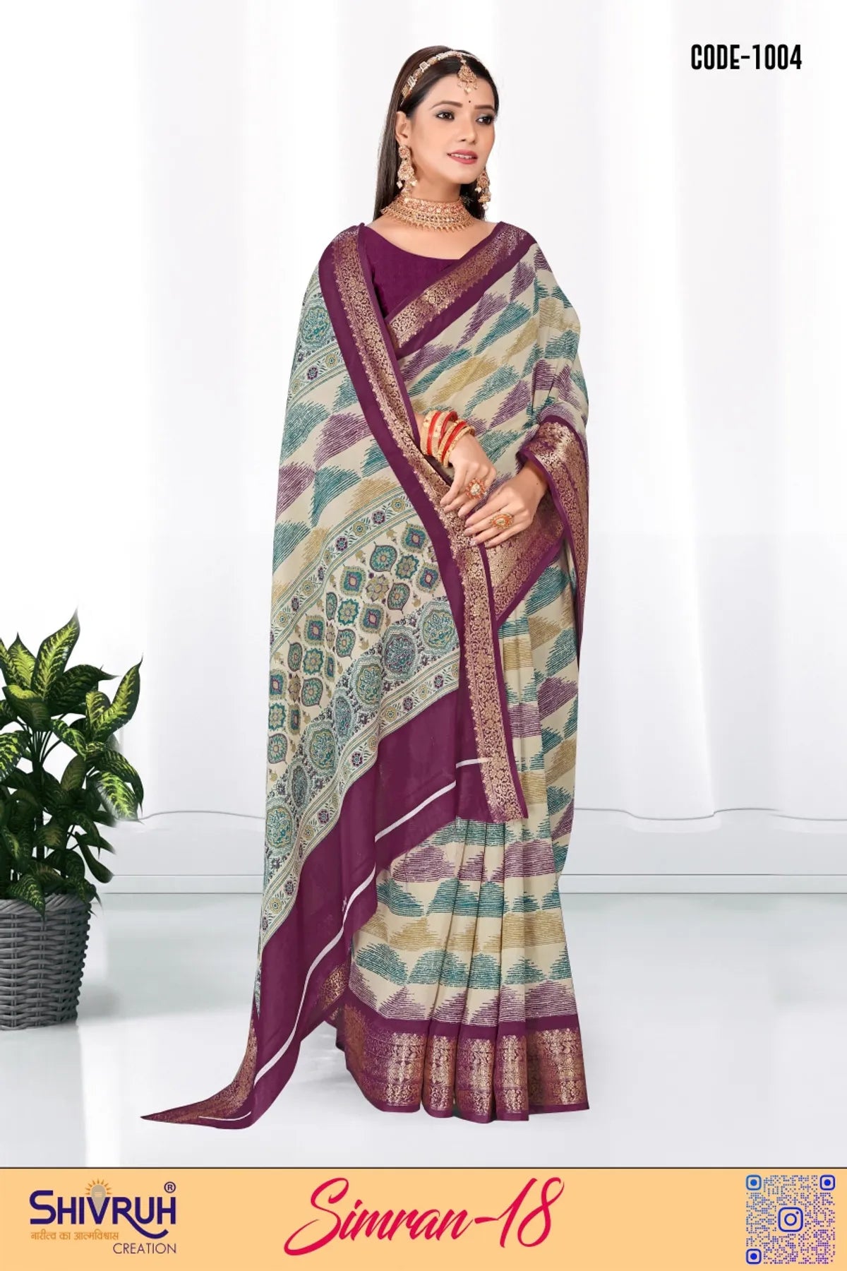 Women saree in coral with zari-pallu highlight