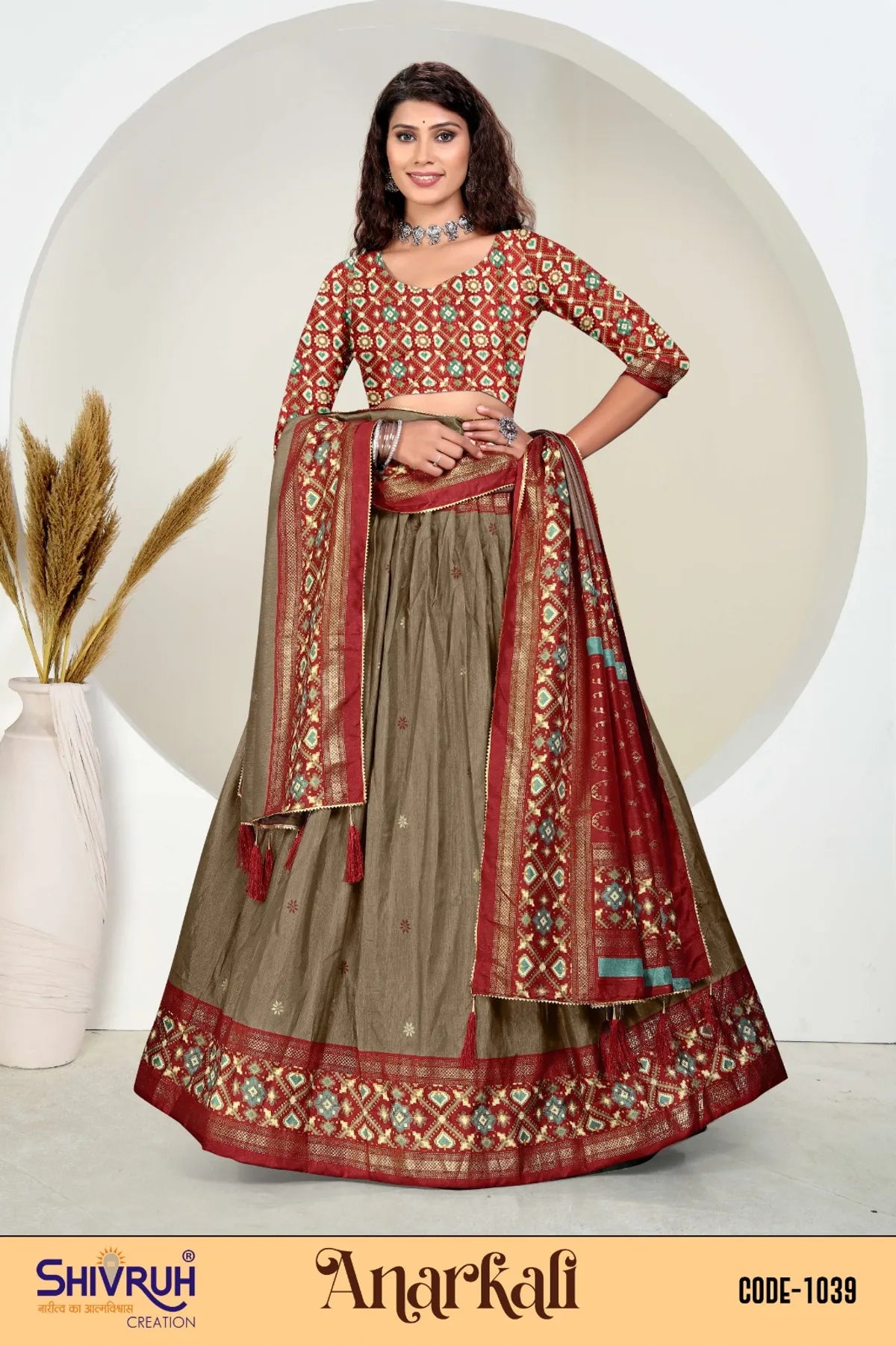Lehariya saree in pastel mint with gold print